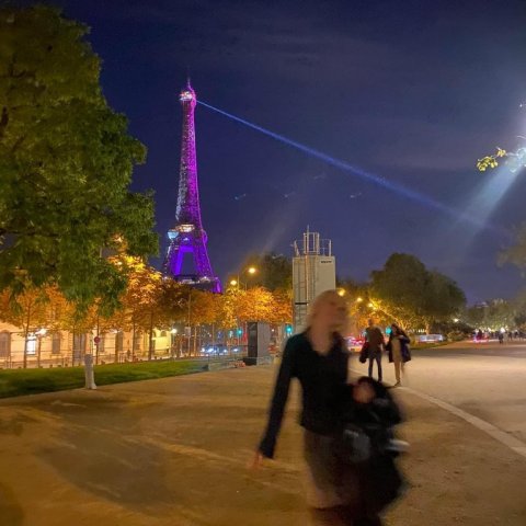 paris22_toureiffel_bynight.jpg