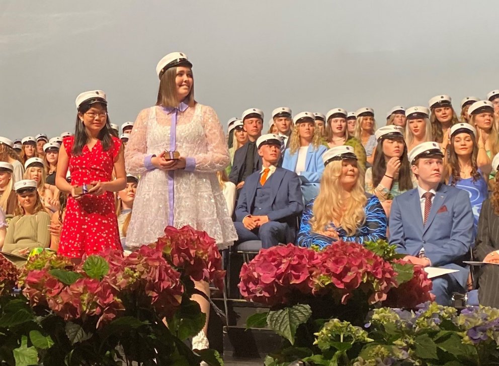 Dúxar Kvennaskólans vorið 2022. Alfa Magdalena Birnir Jórunnardóttir og Guðbjörg Alma Sigurðardóttir…