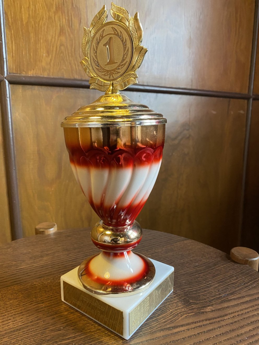 Hvaða bekkur fær nafnið sitt skráð á bikarinn í ár?