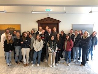 Hólmsheiði, Hæstiréttur og Héraðsdómur