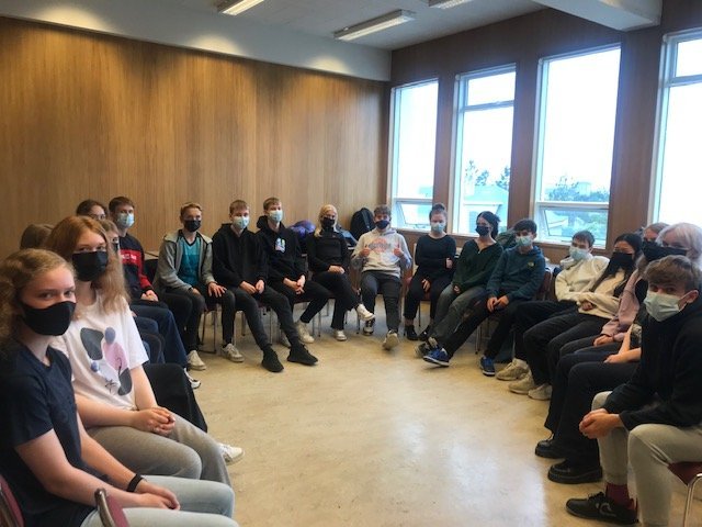 Raddir nemenda í Alþingiskosningum og spennandi Skuggakosningar