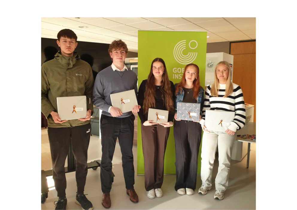 Kristófer Snorri, Róbert Helgi, Karitas Líf, Iðunn og Eva Rakel við verðlaunaafhen…