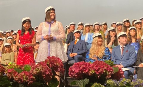 Dúxar Kvennaskólans vorið 2022. Alfa Magdalena Birnir Jórunnardóttir og Guðbjörg Alma Sigurðardóttir…