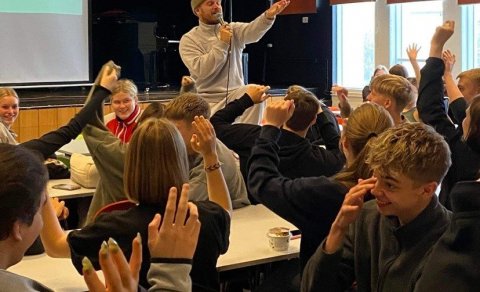 Tónlistarmaðurinn Emmsjé Gauti mætti með Geðlestinni