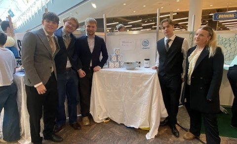 Nemendur kynntu vörur sínar á Vörumessu ungra frumkvöðla í Smáralind