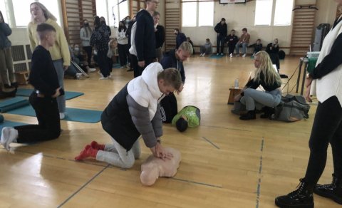 Skyndihjálp í íþróttasalnum